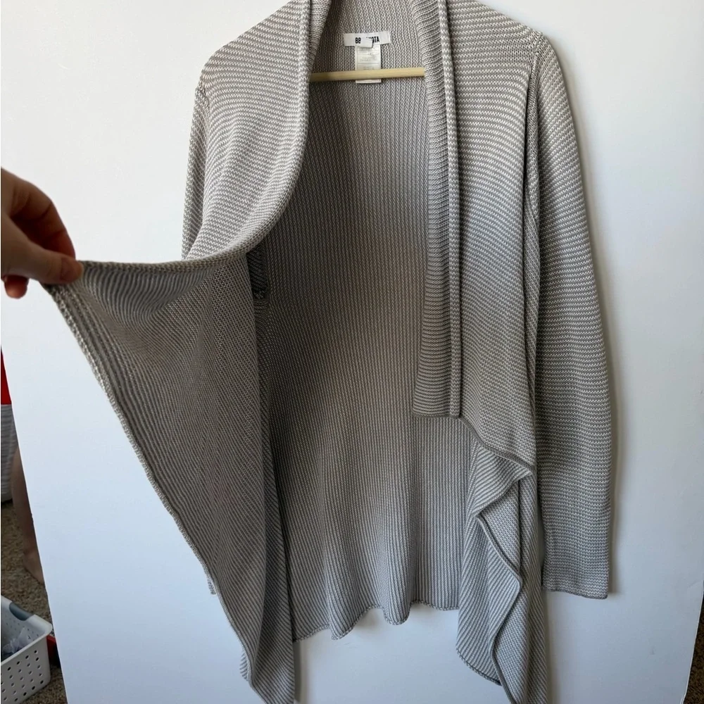 BB Dakota Light Gray Draped Cardigan - Picture 4 of 9